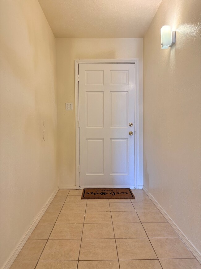 Building Photo - 24411 Beef Canyon Dr