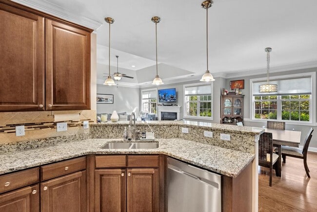 Building Photo - 223 Royal Tern Dr