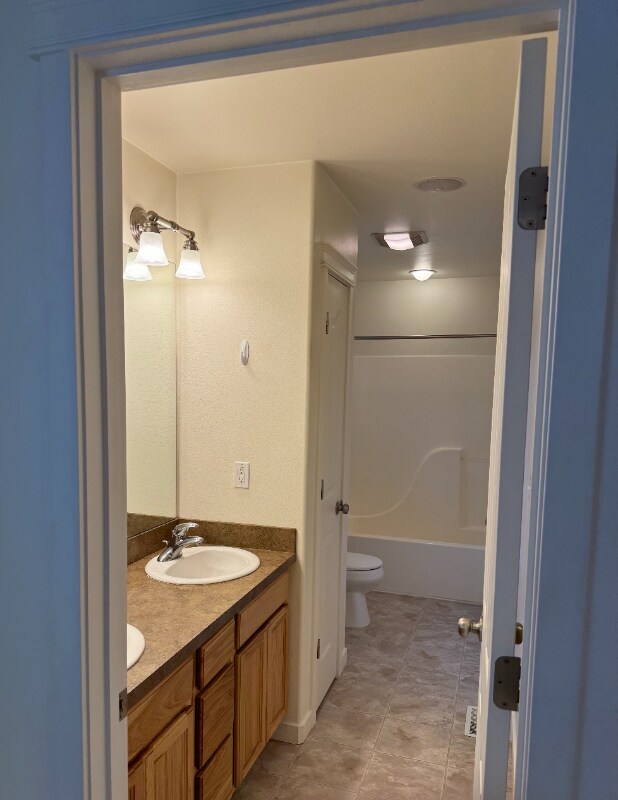 Building Photo - 2212 Pintail Ct