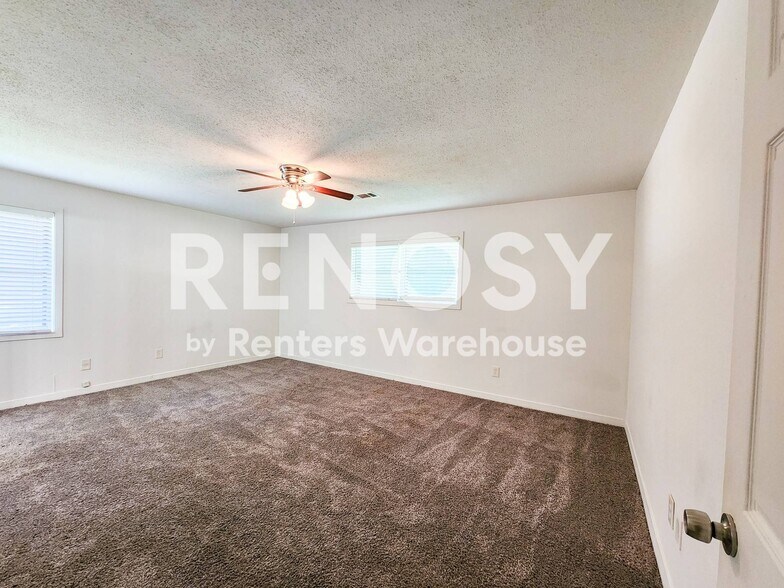 Building Photo - 1307 Dwinnell St