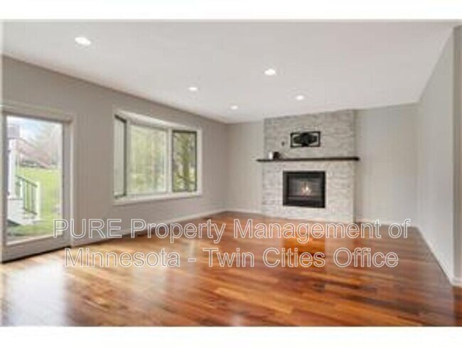 Building Photo - 9994 Dunberry Cir