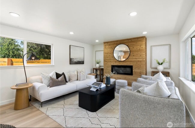 Building Photo - 11 SW 100th St