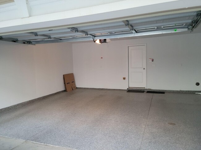 Building Photo - 2859 Hardwick Rd