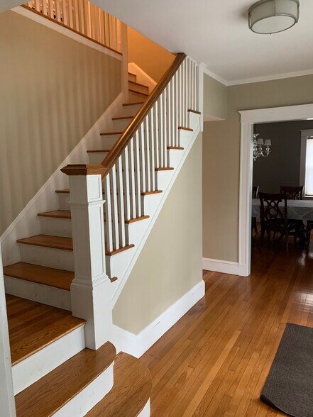 Building Photo - 115 Eastbourne Rd