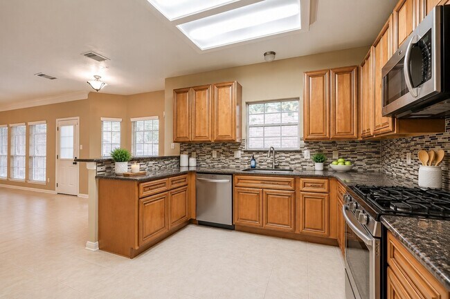 Building Photo - 24210 Schivener House Ln