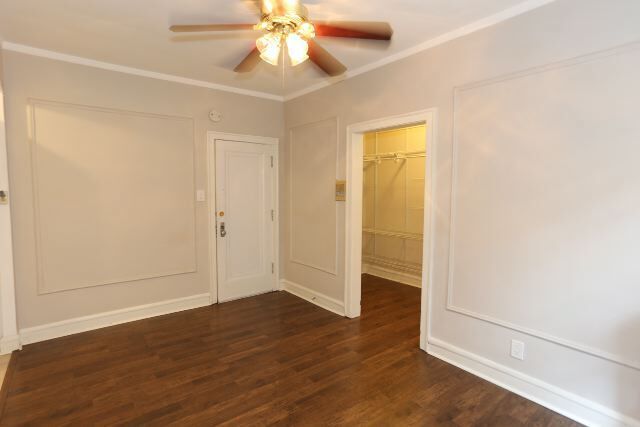 Building Photo - 2849 N Burling St