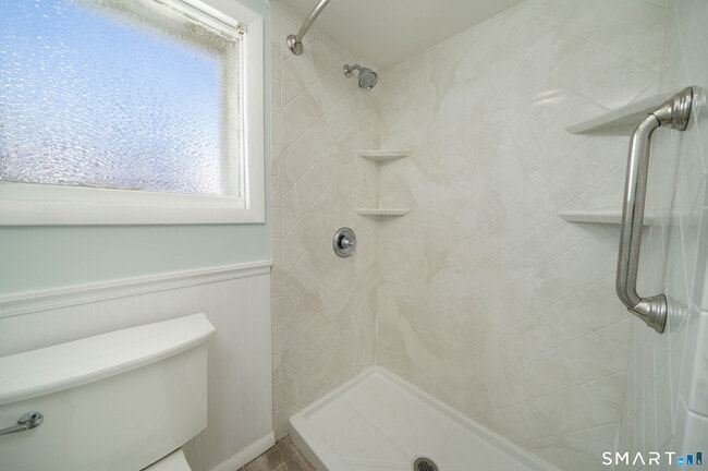 Building Photo - 10C Crouch Rd