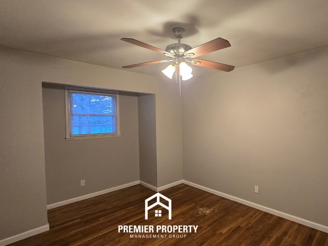 Building Photo - 3BR/1.5BA Florissant Home w/ 2-Car Garage, Fireplace & Fenced Yard - 63033