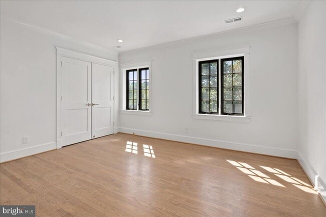 Building Photo - 10816 Barn Wood Ln