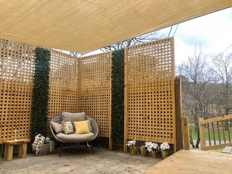 Building Photo - 1185 Johnson Rd