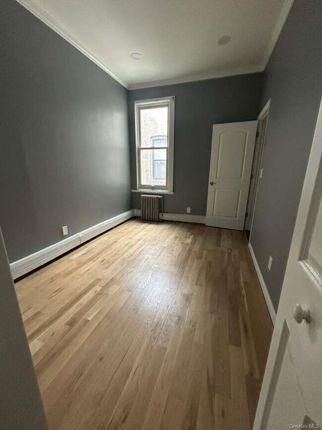 Building Photo - 298 Cooper St