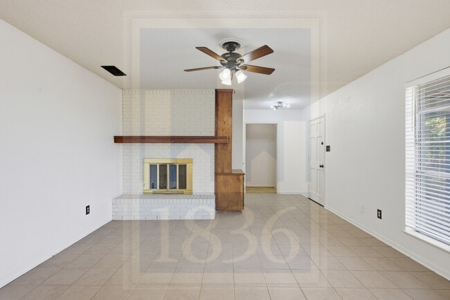 Building Photo - 609 Carlos G Parker Blvd NW