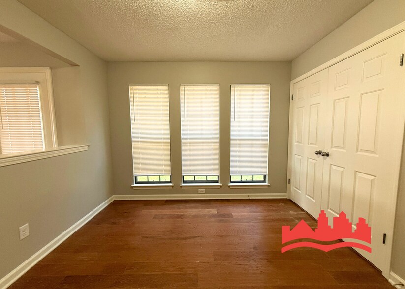 Building Photo - 1681 Smokehouse Dr