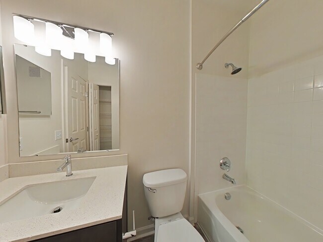 Floorplan - Emerald Lakes