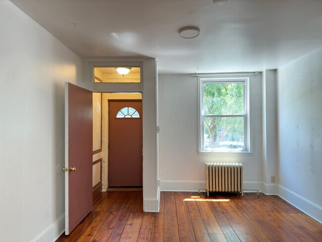 Building Photo - 1232 N Hancock St