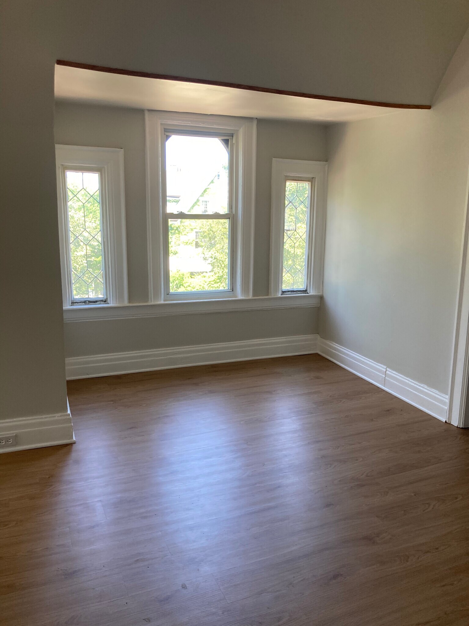 Building Photo - 257 Richmond Ave