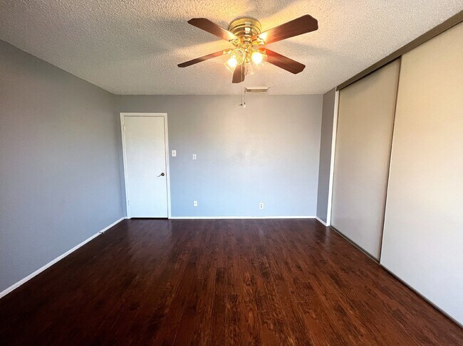 Building Photo - 7543 Prairie Lace