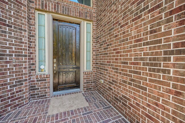Building Photo - 25235 Birchwood Springs Ave