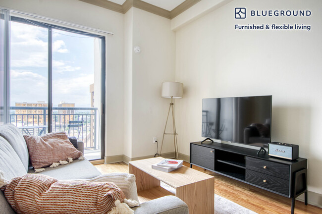 Building Photo - 4550 Cherry Creek S Dr
