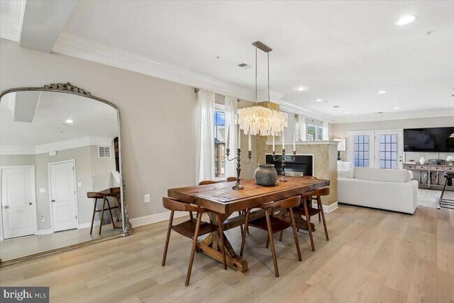 Building Photo - 402 Orchard Ridge Dr
