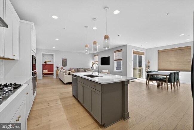 Building Photo - 22129 Clarksburg Rd