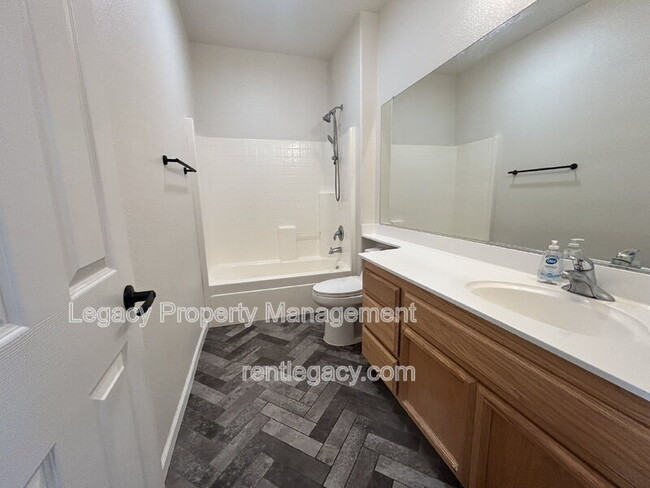 Building Photo - 300 Dedham Ct