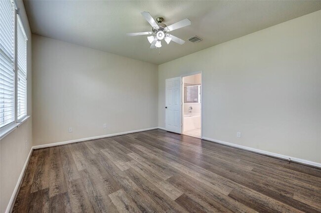 Building Photo - 7414 Compass Rose Dr