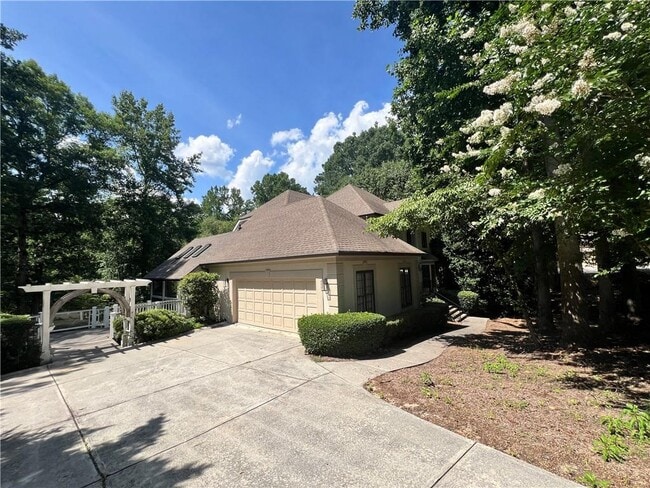 Building Photo - 5630 Sandown Way