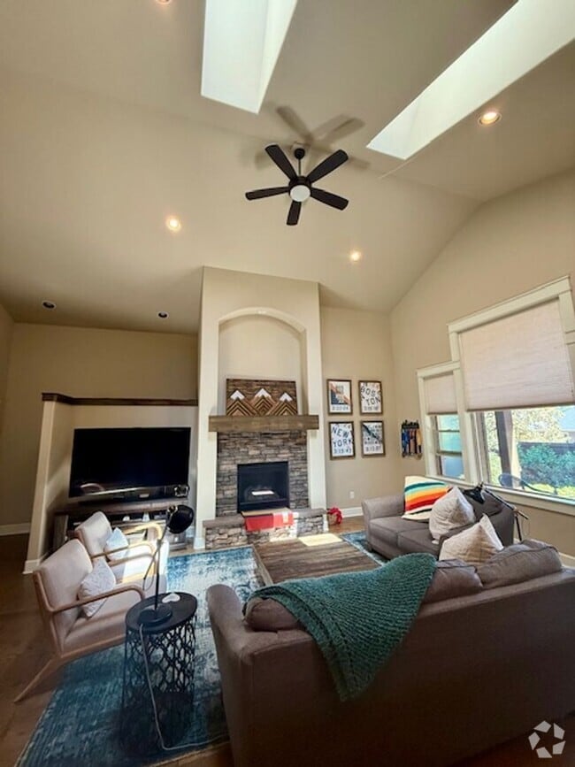 Building Photo - Luxury Single-Level Home with 3-Car Garage...
