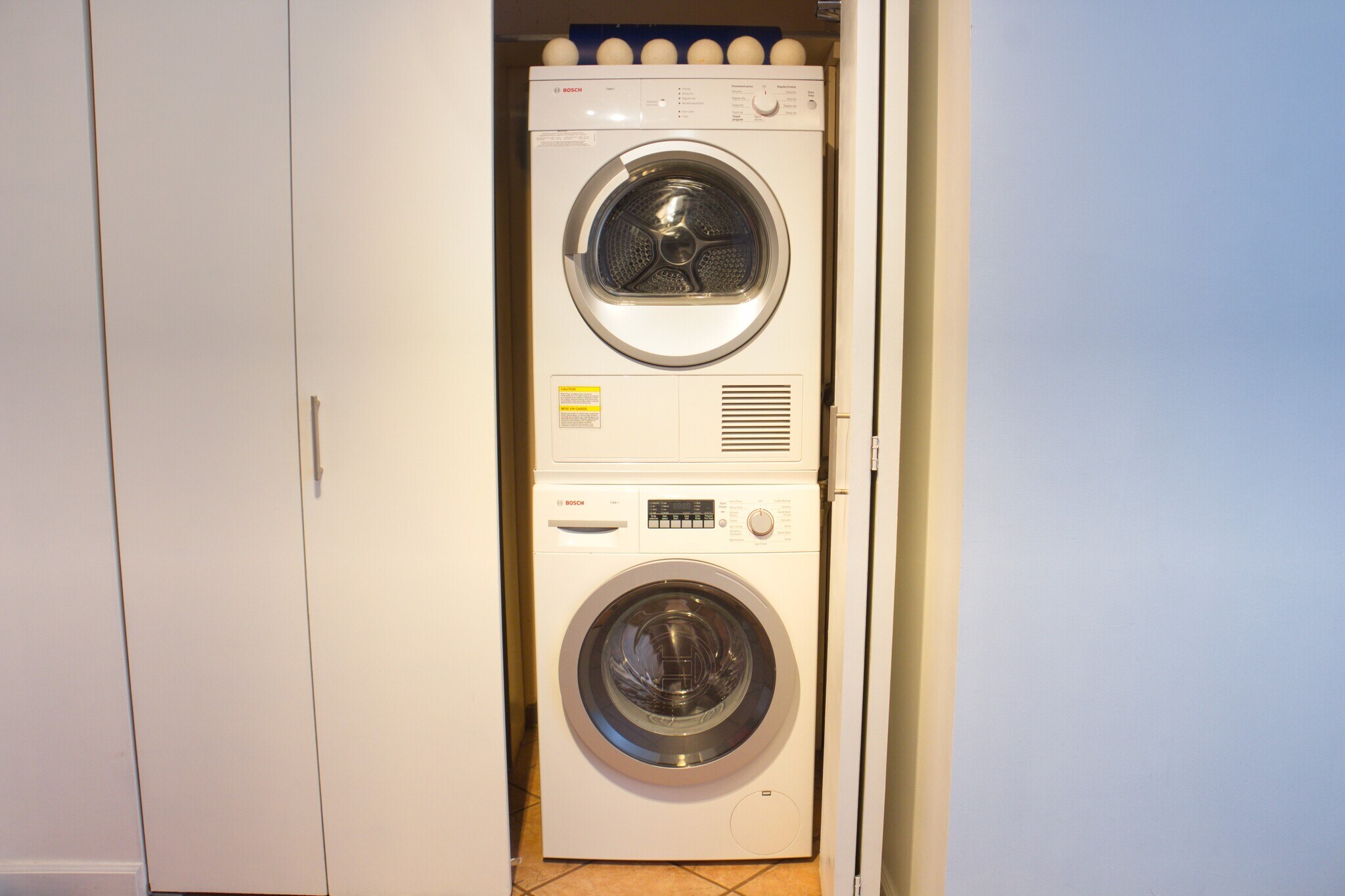 Convenient in-unit washer and dryer - 4540 8th Ave NE