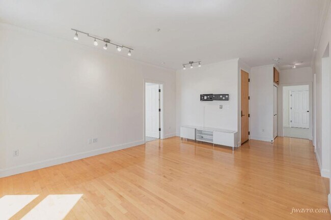Building Photo - 1438 Filbert St