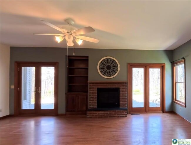 Building Photo - 5709 Fox Ln