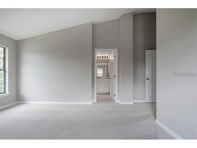 Building Photo - 16431 Kingletridge Ave