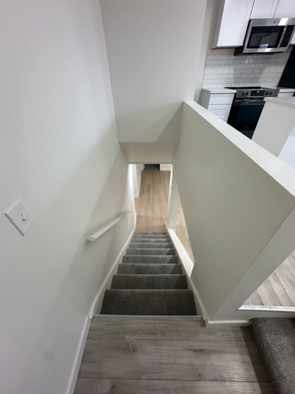 Building Photo - 8169 Ivy Dr