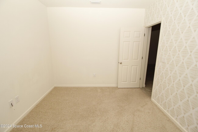 Building Photo - 4596 Broomsedge Cir