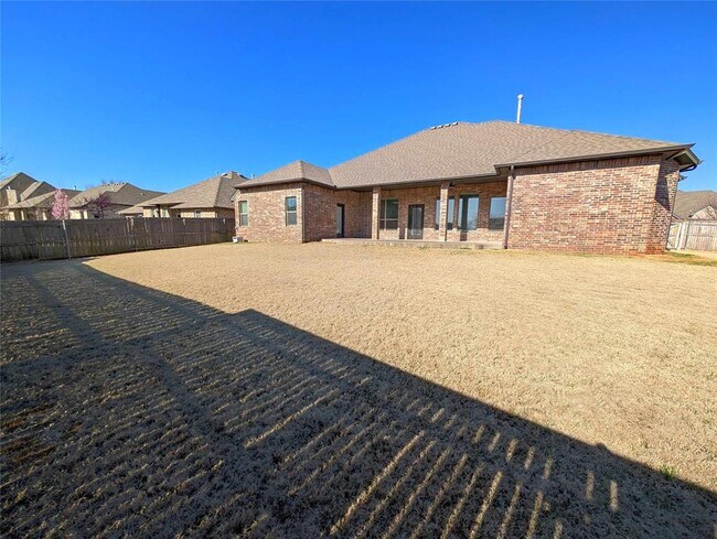 Building Photo - 17428 Locust Grove Ln