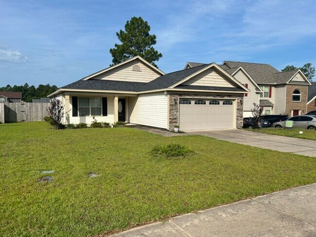 Building Photo - 3 Bedroom 2 Bath home in LEXINGTON.