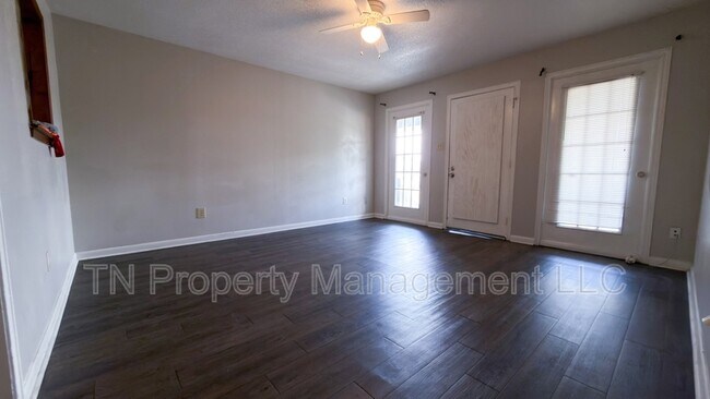 Building Photo - 204 Cantal Dr