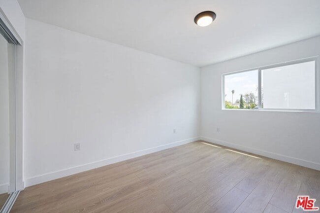 Building Photo - 7306 Independence Ave