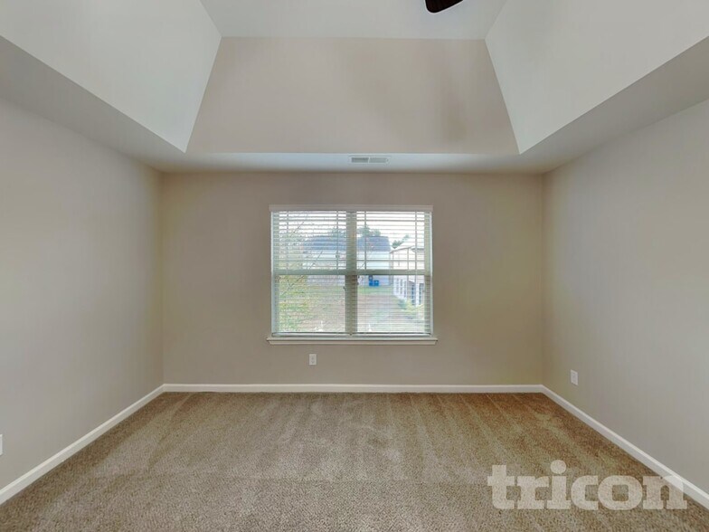 Building Photo - 377 Lossie Ln