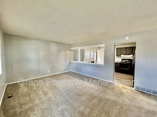 Building Photo - 2141 E 119th Pl