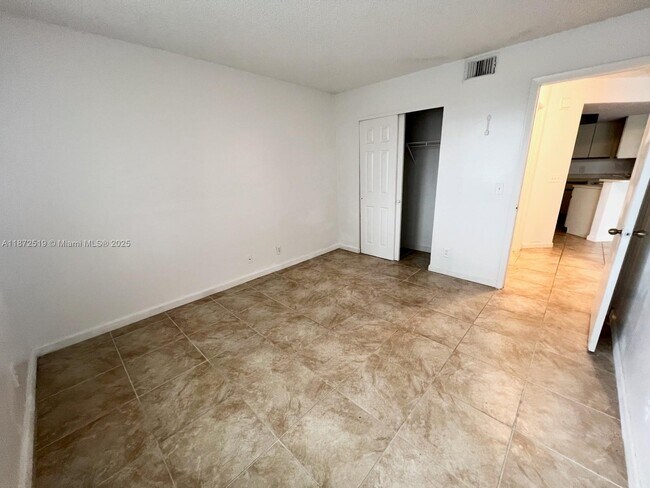 Building Photo - 8977 Wiles Rd
