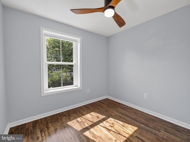 Building Photo - 4107 4th St NW