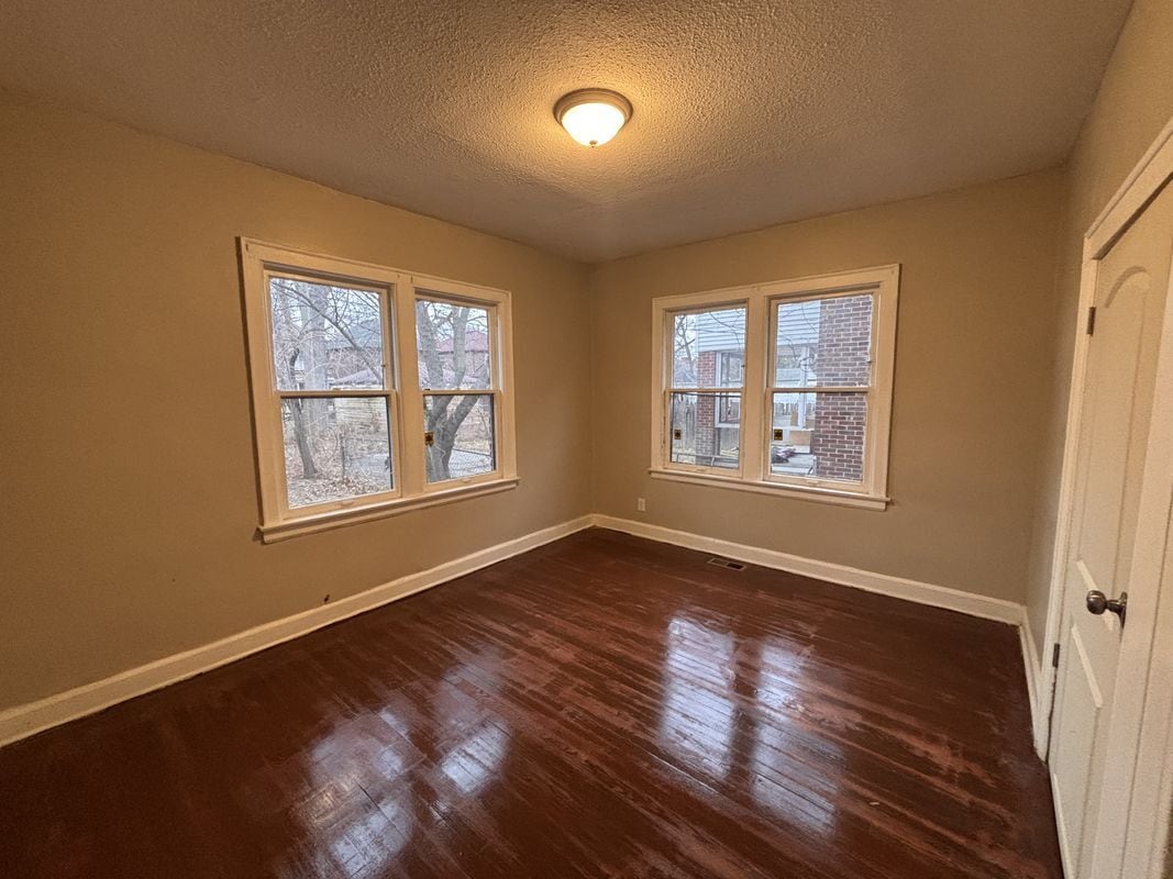 Building Photo - 17606 Roselawn St