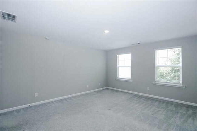 Building Photo - 4355 Magpie Dr