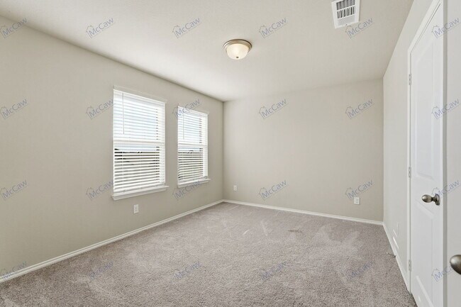 Building Photo - 7041 Helena Hl