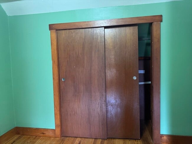 Building Photo - 814 Brattleboro Rd