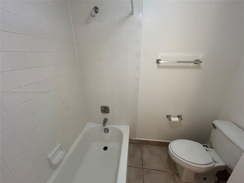 Building Photo - 4384 NW 9th Ave