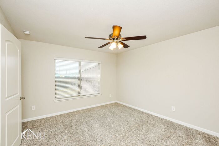 Building Photo - 162 Drifter Dr