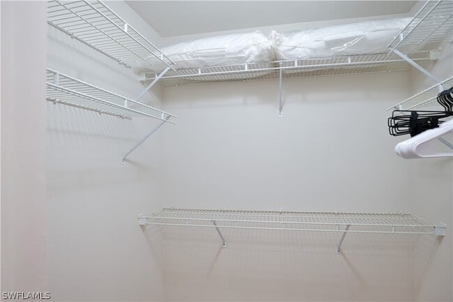 Building Photo - 988 Egrets Run